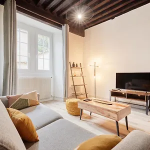 https://lauthentique-bressan.hotels-rhonealpes.com
